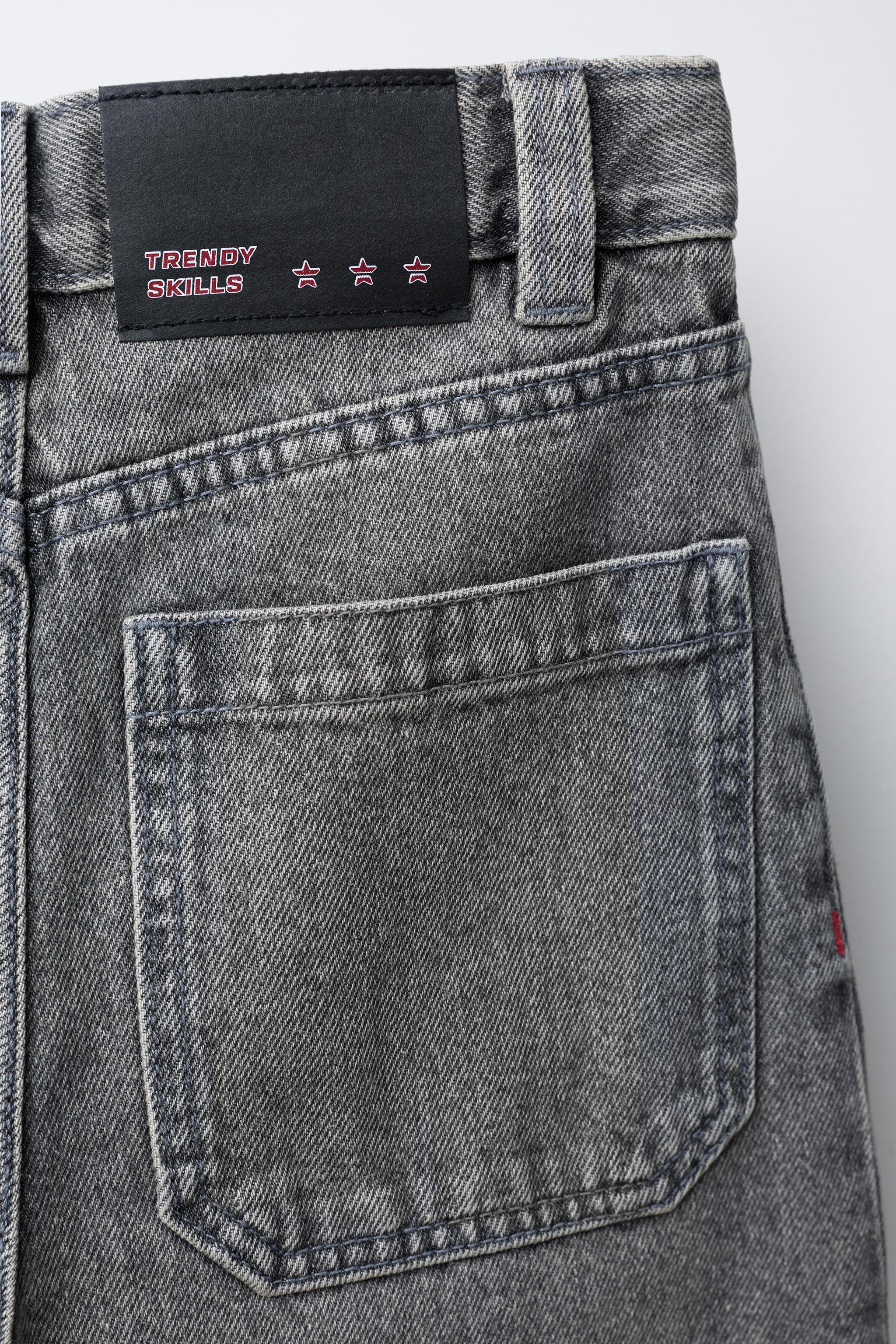 EMBROIDERED WIDE LEG JEANS